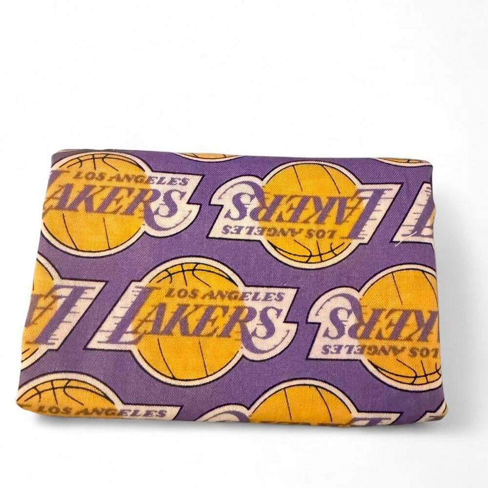 18” x 21” Los Angeles Lakers NBA Cotton Fabric Fat Quarter Purple